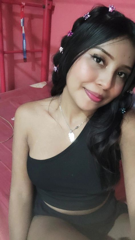 Isabel V.